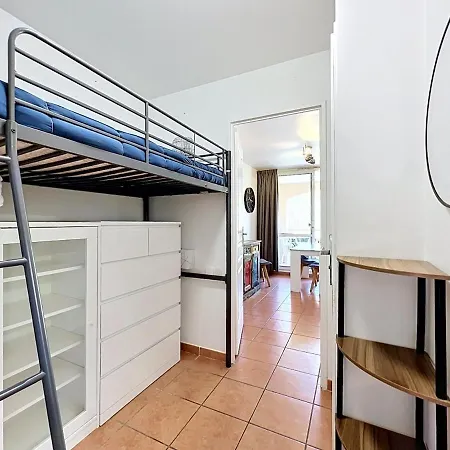 Mandelieu-La-Napoule Studio Apartment *